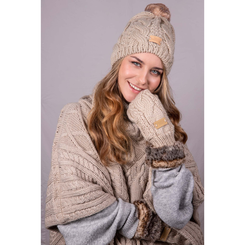 Ladies Knitted Mittens With Fur Trim Oatmeal